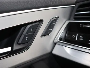 AUDI Q7 50 TDI S-Line FACELIFT BLACK-P. 7-Si ALLRADL.