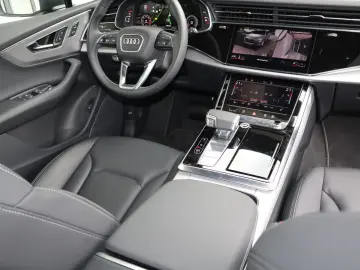 AUDI Q7 50 TDI S-Line FACELIFT BLACK-P. 7-Si ALLRADL.