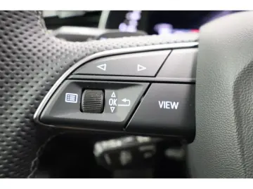 AUDI Q7 50 TDI quattro S line Navi Matrix AHK HUD