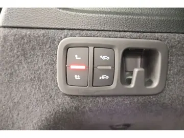 AUDI Q7 50 TDI quattro S line Navi Matrix AHK HUD