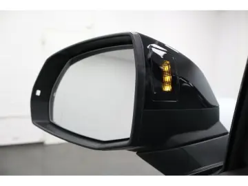 AUDI Q7 50 TDI quattro S line Navi Matrix AHK HUD