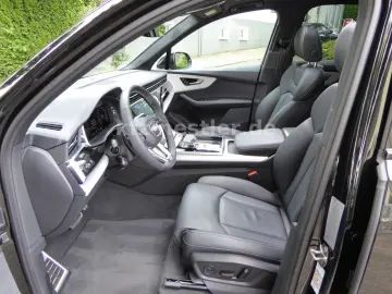 AUDI Q7 50 TDI Facelift 2x S line Pano 22  7-Sitz AHK