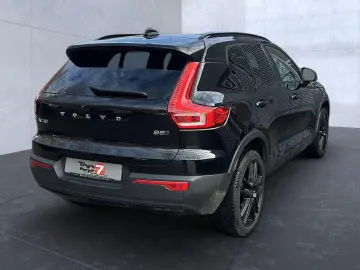 VOLVO XC 40 R Design AWD Bluetooth Navi LED Klima