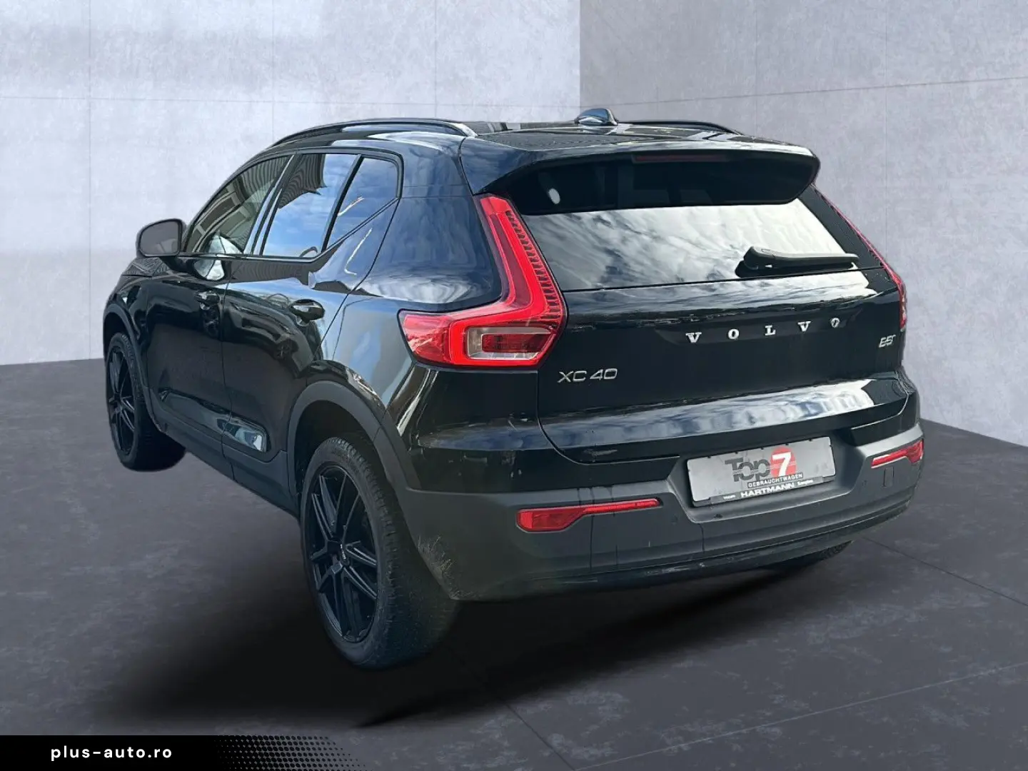 VOLVO XC 40 R Design AWD Bluetooth Navi LED Klima