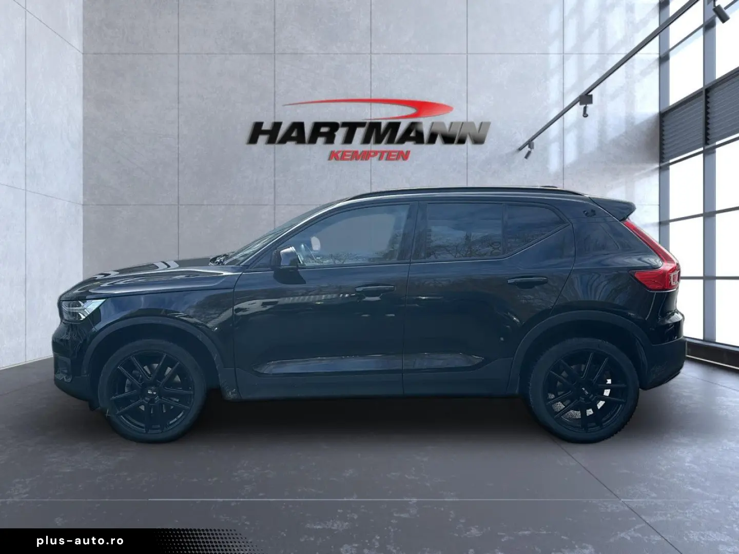 VOLVO XC 40 R Design AWD Bluetooth Navi LED Klima