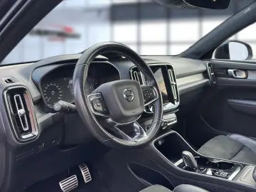 VOLVO XC 40 R Design AWD Bluetooth Navi LED Klima