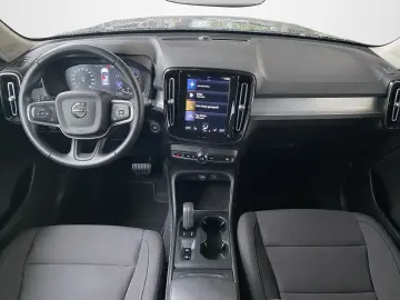 VOLVO XC40 Momentum Pro FLA SpurH el.Heck LM LED