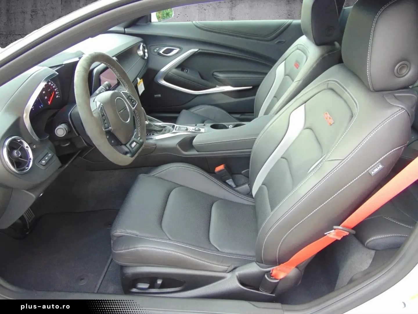 Chevrolet Camaro 2SS 6.2 V8