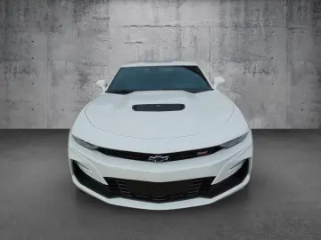 Chevrolet Camaro 2SS 6.2 V8