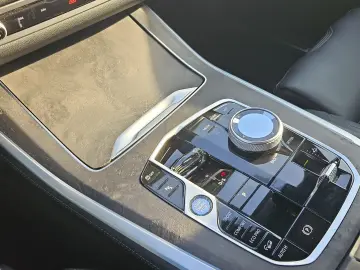 BMW X5 xDr30d MSp IconicGl Ventil Massage SoftClose AirSusp