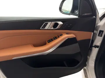 BMW X5 xDr30d MSp 360  SoftClose Massage Ventil AmbAir