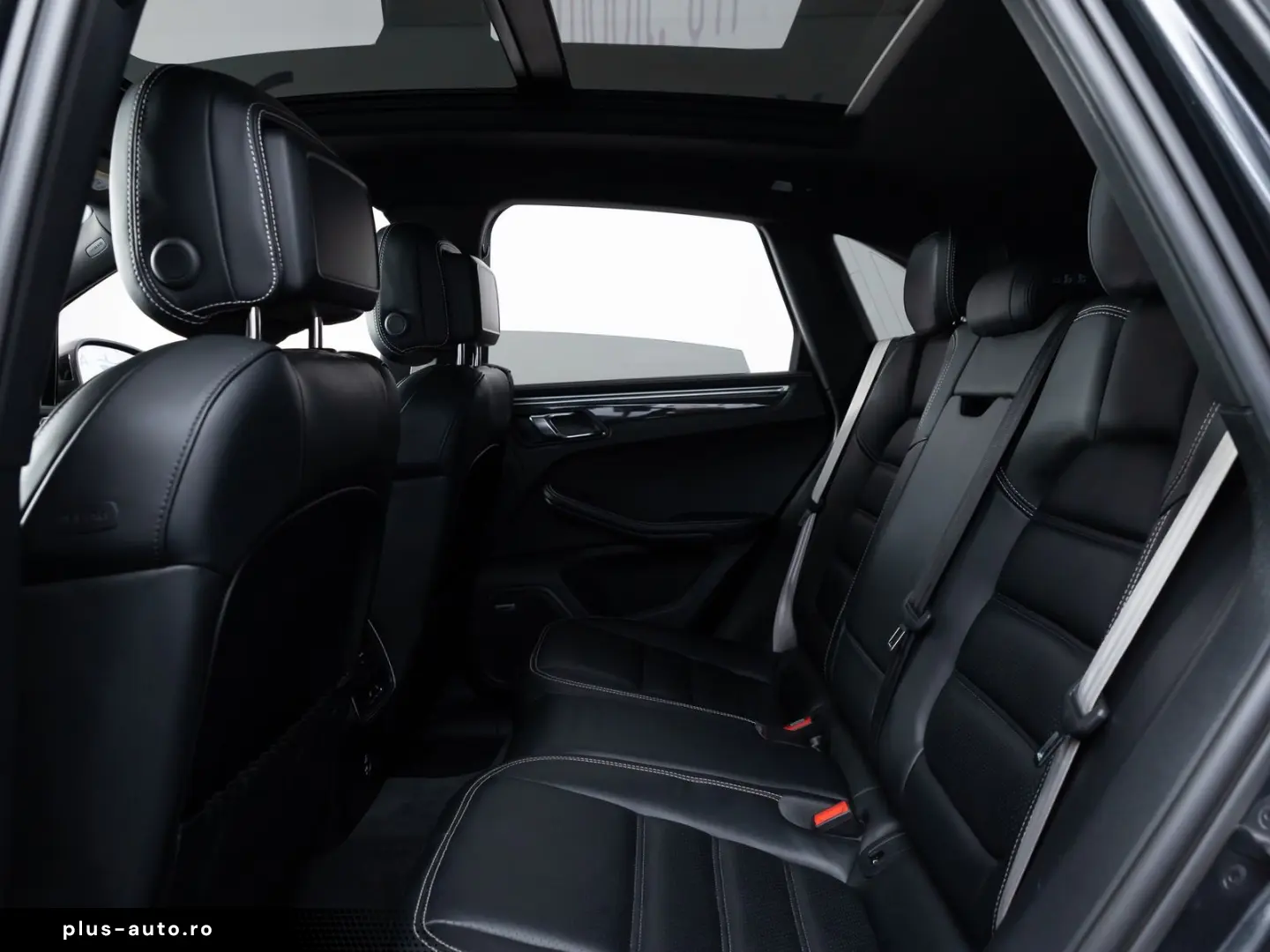 PORSCHE Macan T  ACC PANO LUFT AHK BOSE PDLS