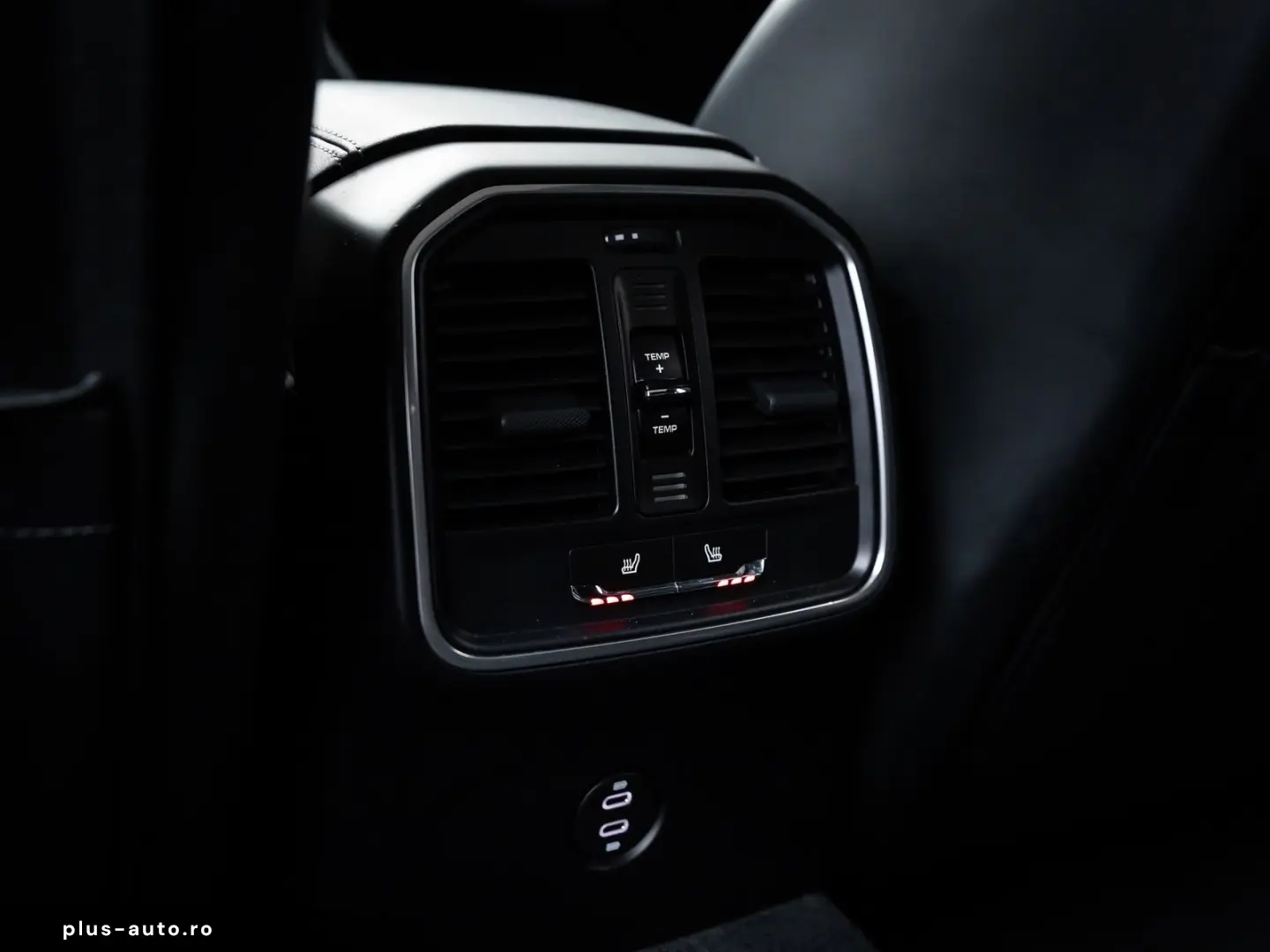 PORSCHE Macan T  ACC PANO LUFT AHK BOSE PDLS