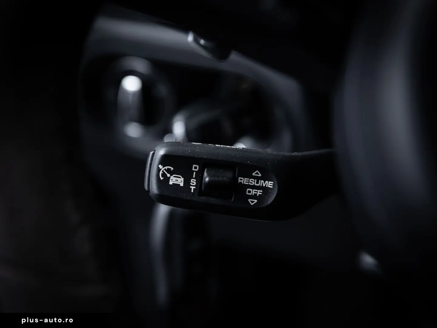 PORSCHE Macan T  ACC PANO LUFT AHK BOSE PDLS