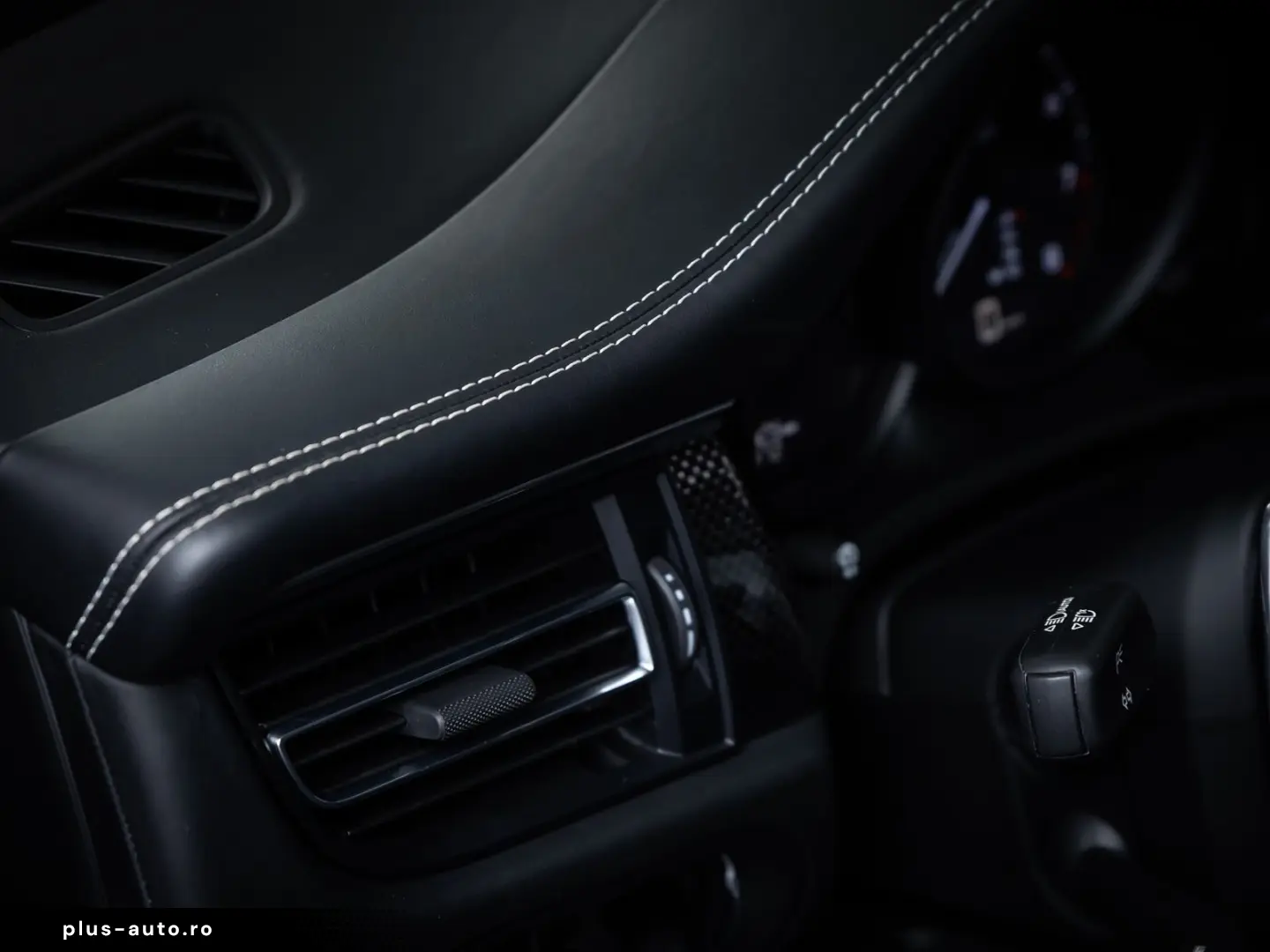 PORSCHE Macan T  ACC PANO LUFT AHK BOSE PDLS