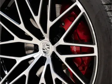 PORSCHE Macan S BOSE PASM Sportabgasanlage Surround View