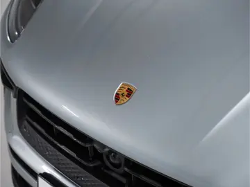 PORSCHE Macan S BOSE PASM Sportabgasanlage Surround View