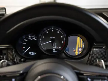 PORSCHE Macan S BOSE PASM Sportabgasanlage Surround View