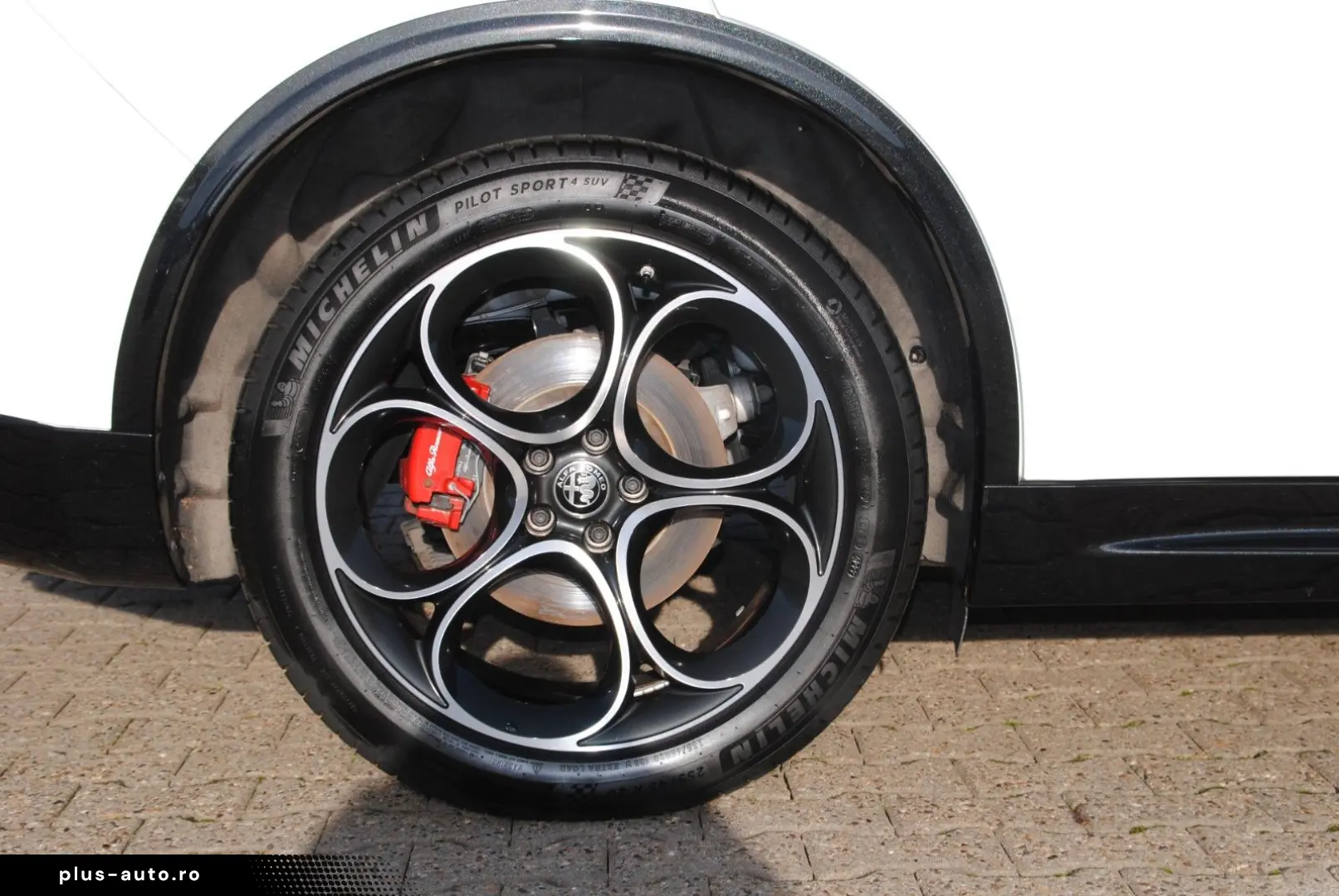 ALFA ROMEO Stelvio Veloce Q4  Premium Pack