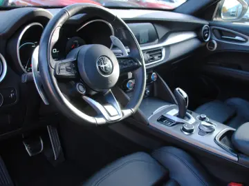 ALFA ROMEO Stelvio Veloce Q4  Premium Pack