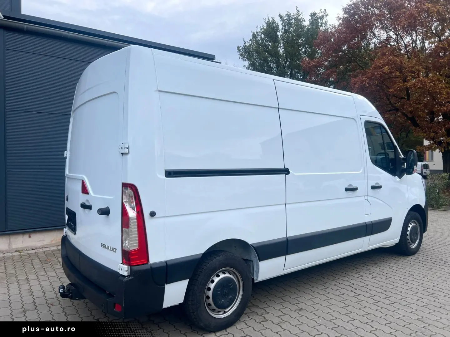 RENAULT Master III Kasten L2H2 3 5t Fah-Standkühlung AHK