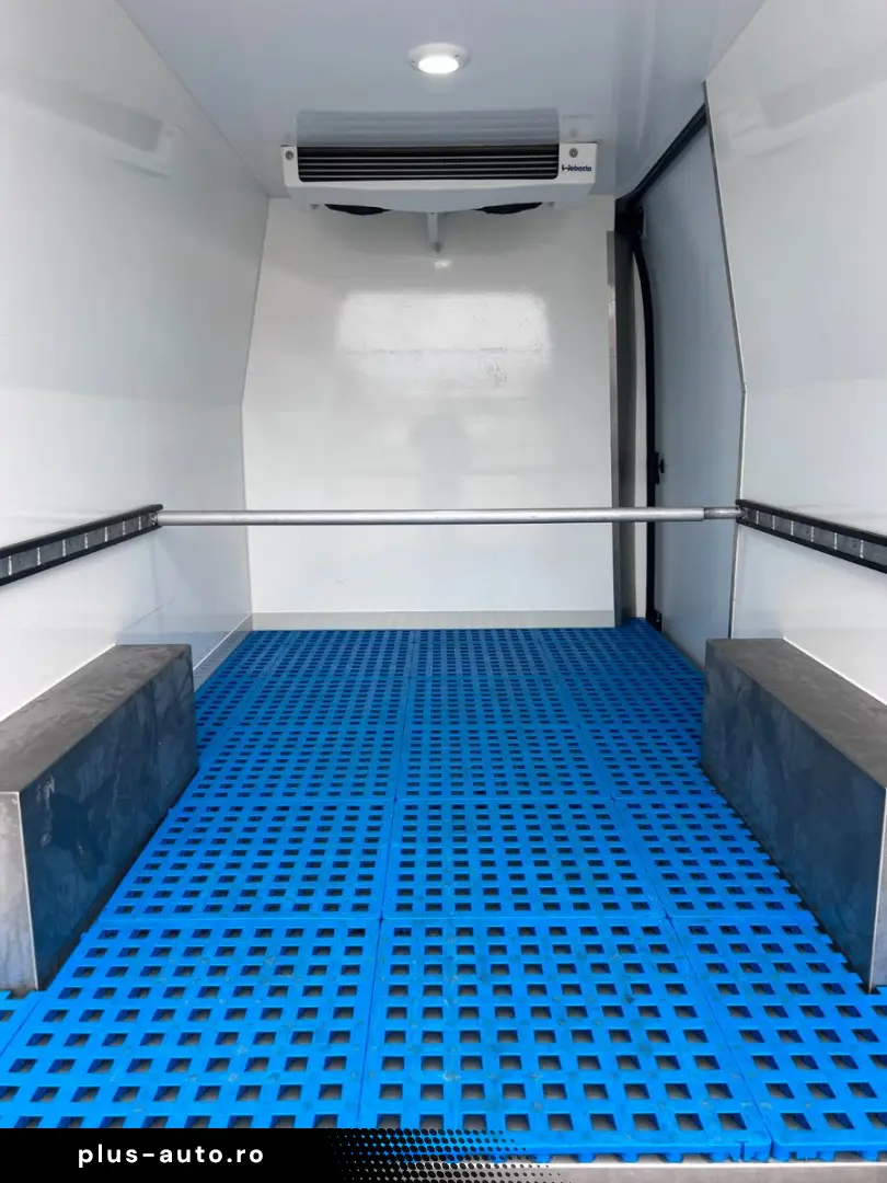 RENAULT Master III Kasten L2H2 3 5t Fah-Standkühlung AHK