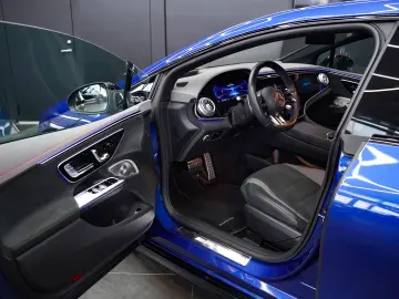 MERCEDES-BENZ EQE AMG 43 4Matic Digi LED Burm 360 Massage