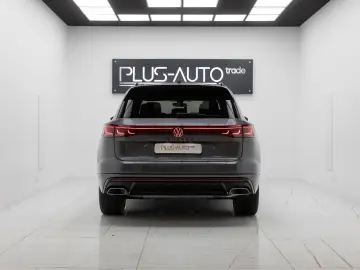 VW Touareg R-line V6 TDI 286 CP  Black Style Garantie