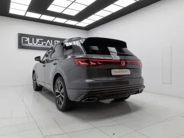 VW Touareg R-line V6 TDI 286 CP  Black Style Garantie