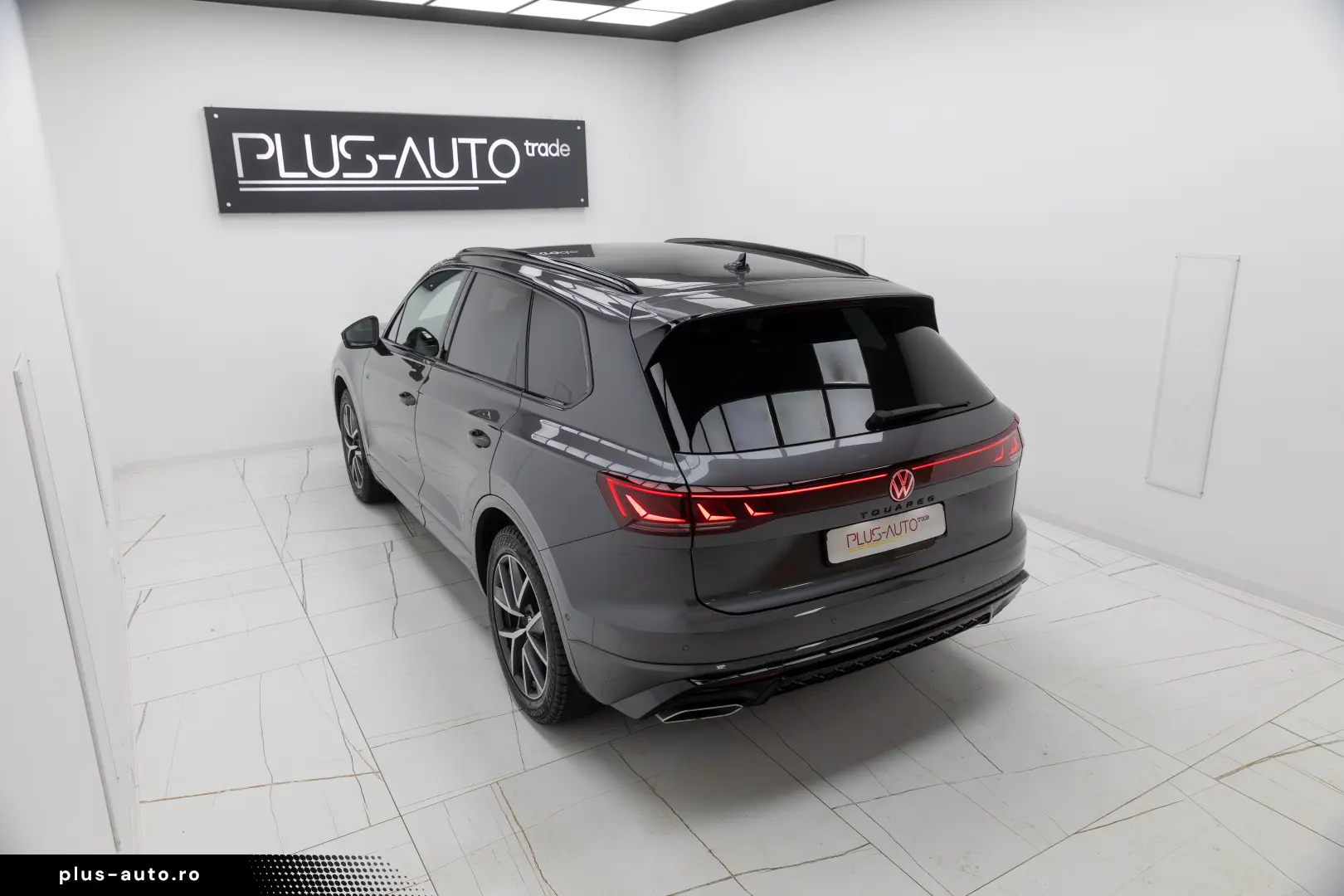 VW Touareg R-line V6 TDI 286 CP  Black Style Garantie