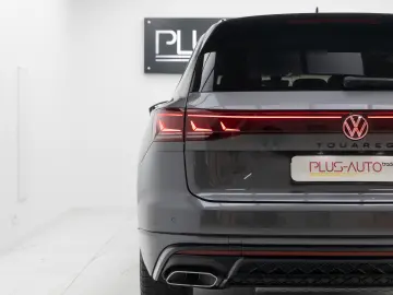 VW Touareg R-line V6 TDI 286 CP  Black Style Garantie