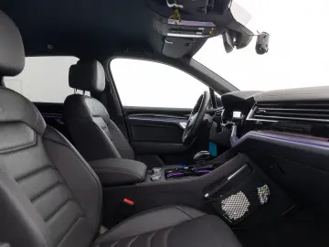 VW Touareg R-line V6 TDI 286 CP  Black Style Garantie