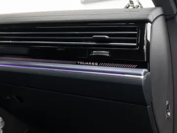 VW Touareg R-line V6 TDI 286 CP  Black Style Garantie