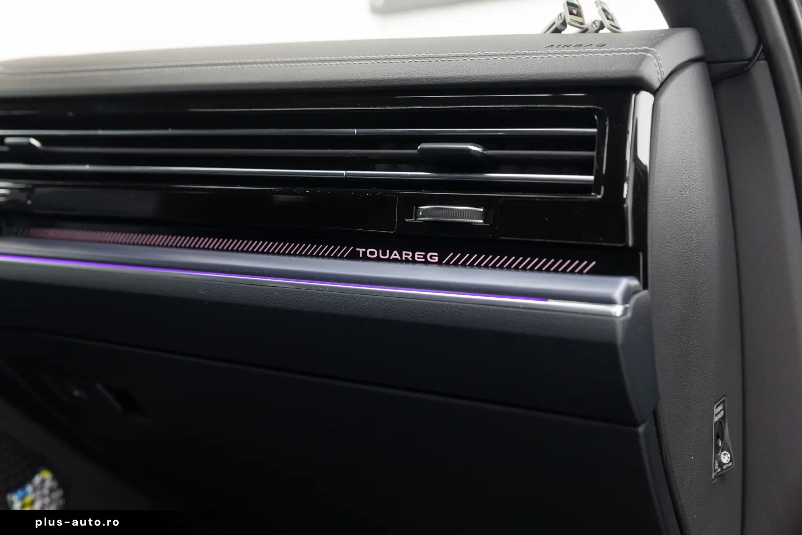 VW Touareg R-line V6 TDI 286 CP  Black Style Garantie