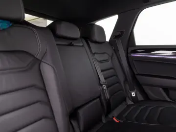 VW Touareg R-line V6 TDI 286 CP  Black Style Garantie