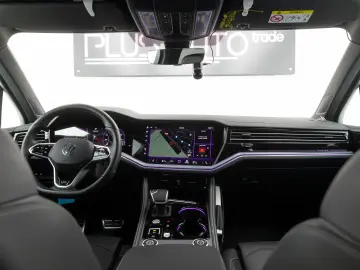 VW Touareg R-line V6 TDI 286 CP  Black Style Garantie