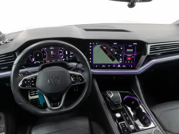 VW Touareg R-line V6 TDI 286 CP  Black Style Garantie