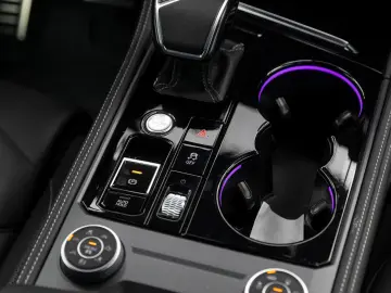 VW Touareg R-line V6 TDI 286 CP  Black Style Garantie