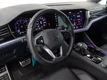 VW Touareg R-line V6 TDI 286 CP  Black Style Garantie