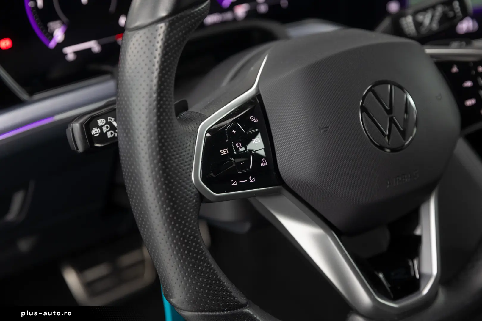 VW Touareg R-line V6 TDI 286 CP  Black Style Garantie