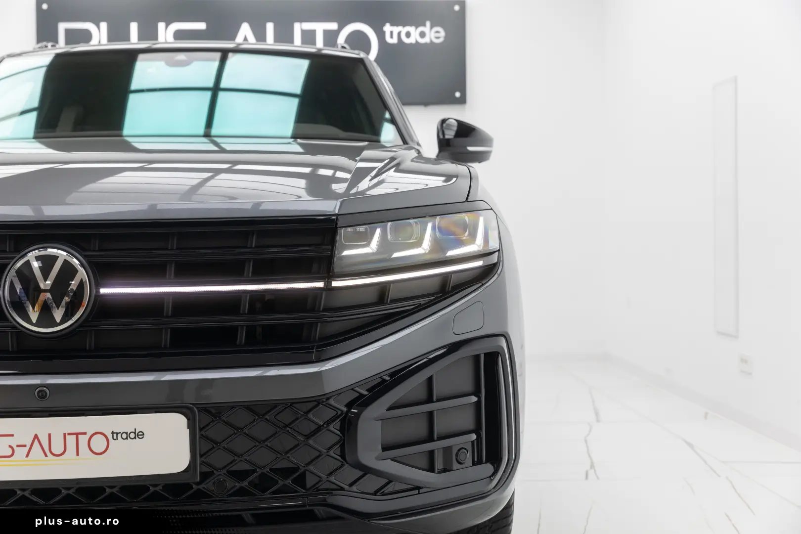 VW Touareg R-line V6 TDI 286 CP  Black Style Garantie