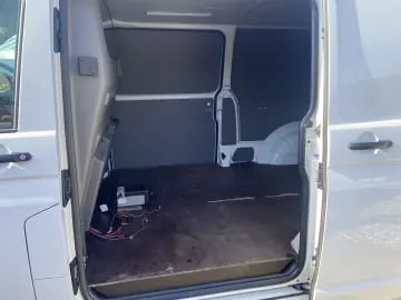 VW Transporter  L2  2 usi culisante  distributie efectuata