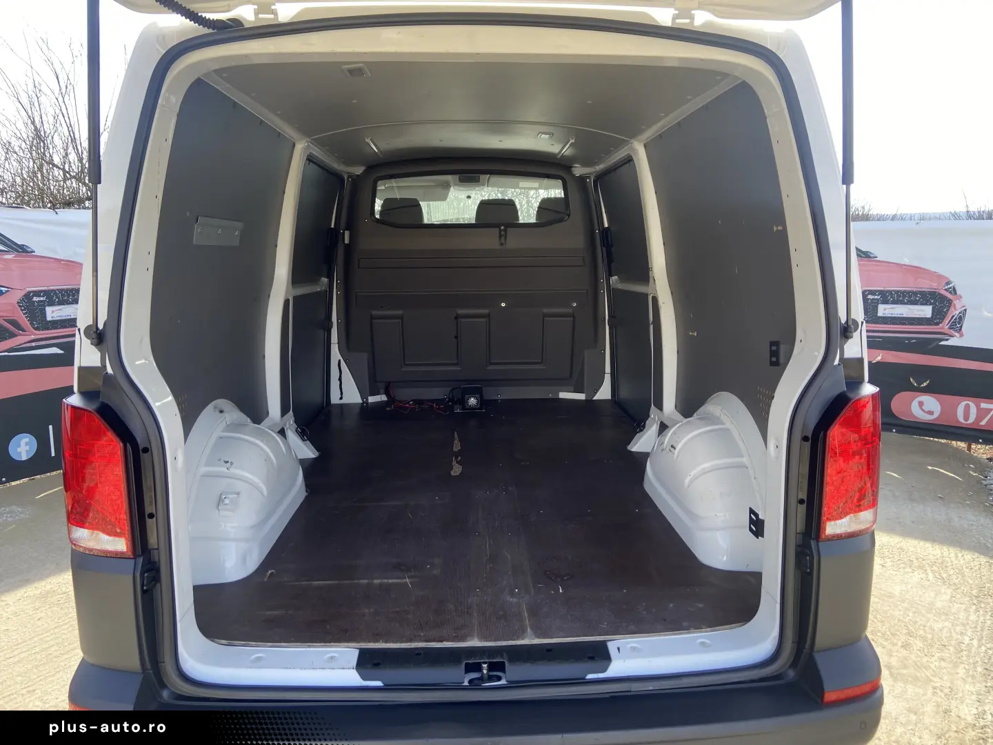 VW Transporter  L2  2 usi culisante  distributie efectuata