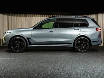 BMW X7 M60i xDrive  Sky Lounge  M Pro  B&W  7 locuri