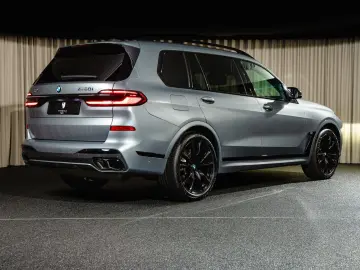 BMW X7 M60i xDrive  Sky Lounge  M Pro  B&W  7 locuri