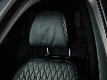 BMW X7 M60i xDrive  Sky Lounge  M Pro  B&W  7 locuri