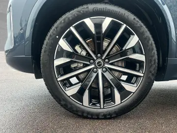 VOLVO XC90 B5 AWD Plus Bright 7-Sitzer Facelift ACC 360