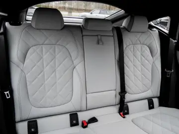 BMW X6 xDrive40i M SPORT AHK H K DA