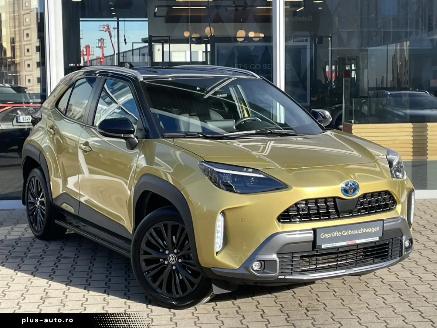 TOYOTA Yaris Cross Hybrid 1.5 VVT-i AWD-i Adventure