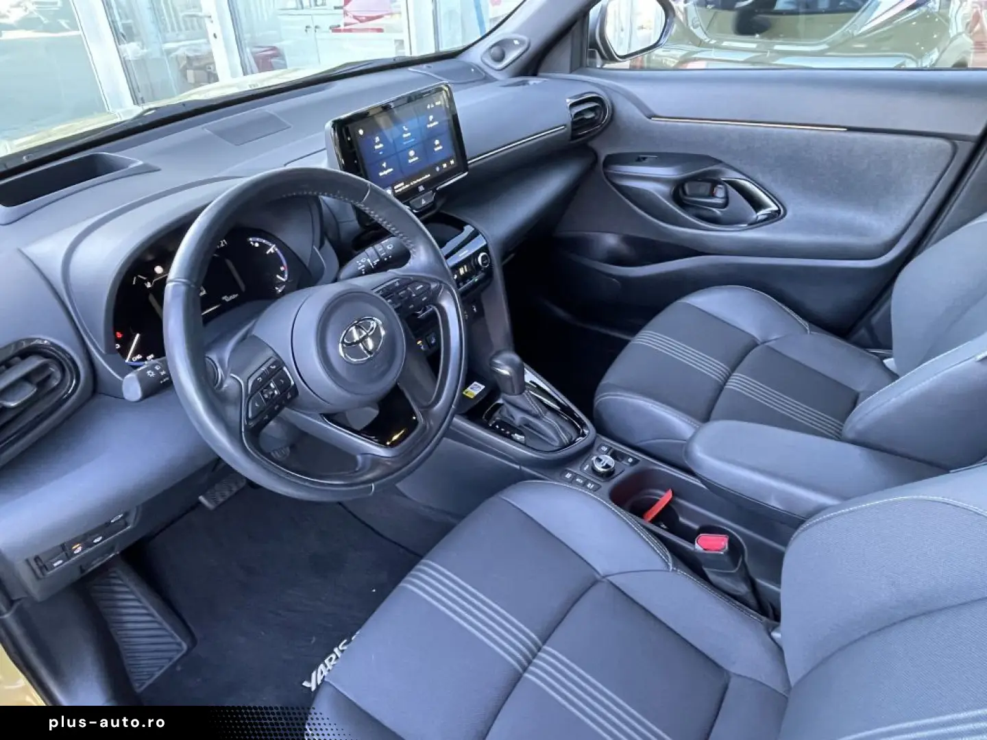 TOYOTA Yaris Cross Hybrid 1.5 VVT-i AWD-i Adventure